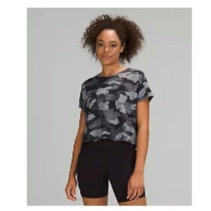 Lululemon Cate’s short sleeve training T. Black and gray camo. Size 4.